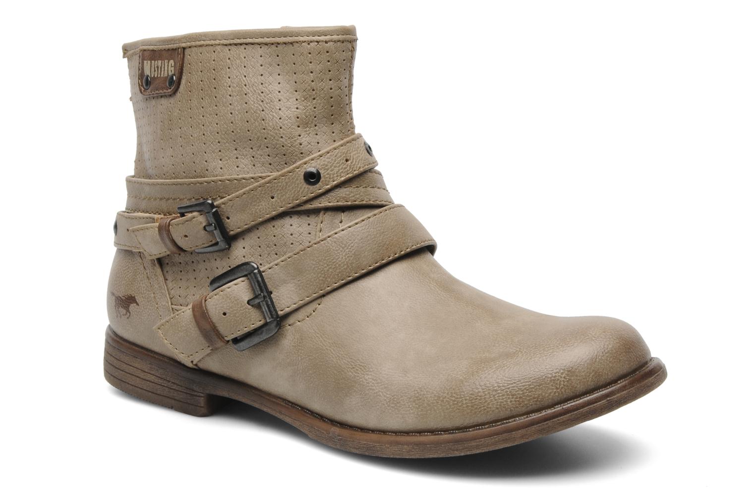 Mustang shoes Lanian (Beige) - Bottines et boots chez Sarenza (162304)